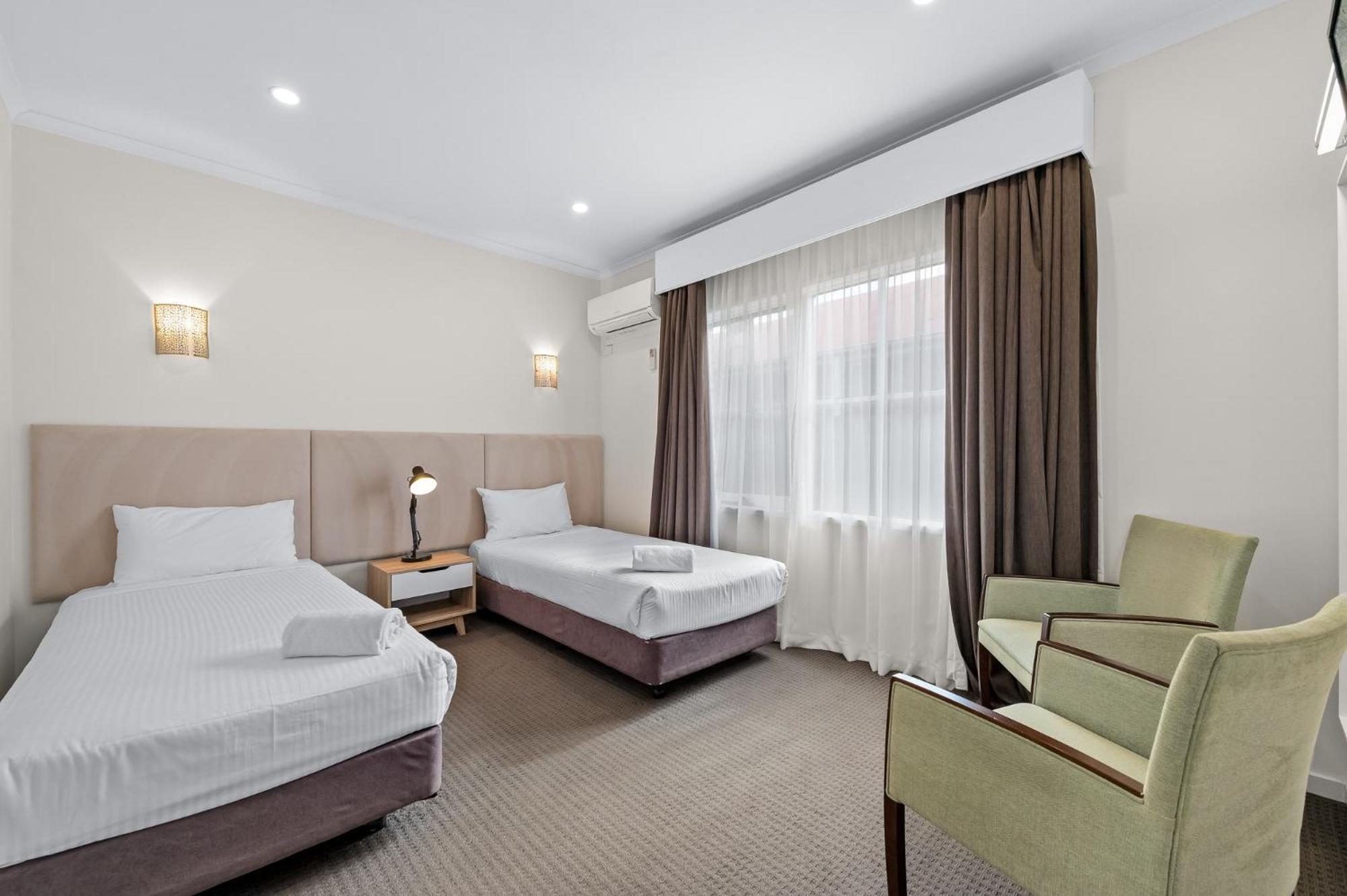 Rowville International Hotel Dış mekan fotoğraf