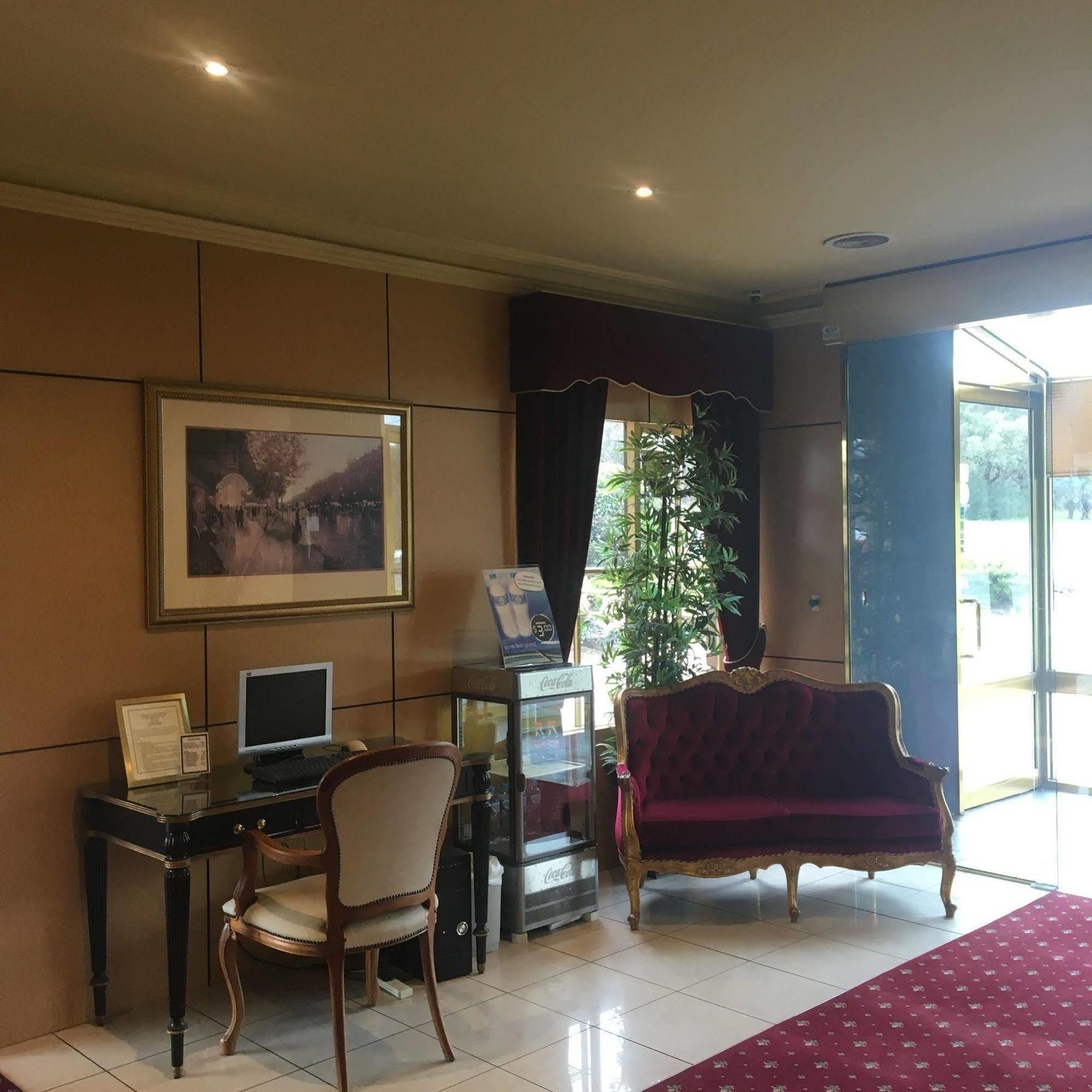 Rowville International Hotel Dış mekan fotoğraf
