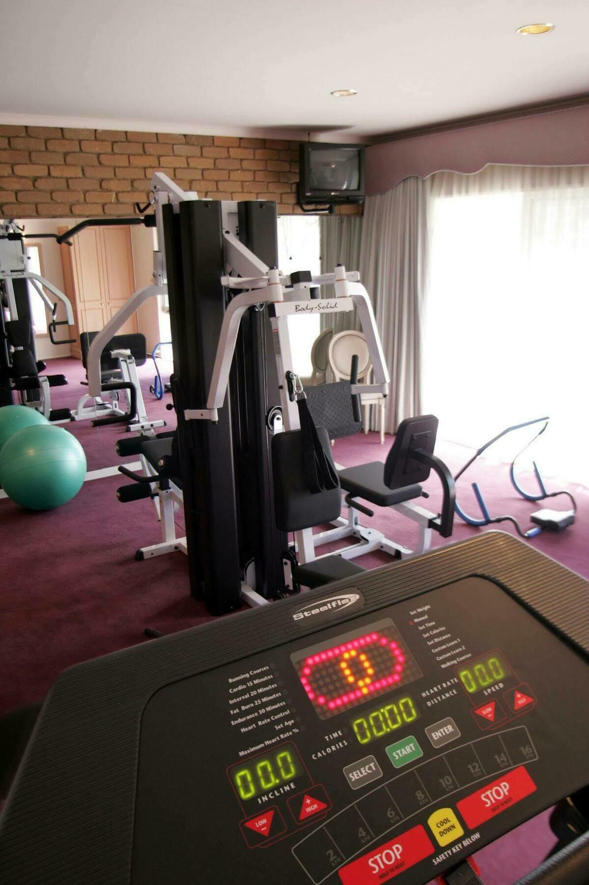 Rowville International Hotel Dış mekan fotoğraf